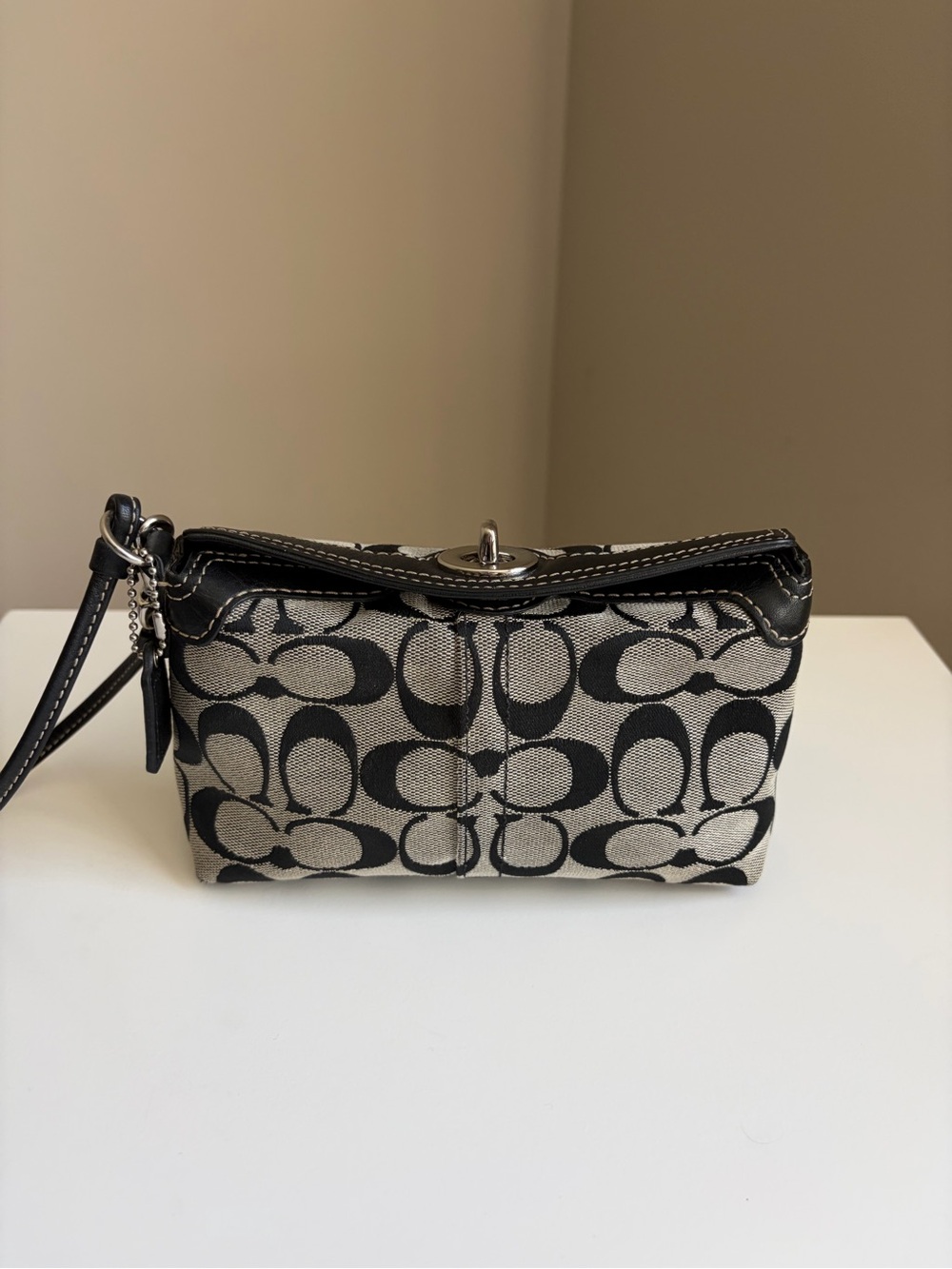 Coach Signature Turn Lock Wristlet Y2K